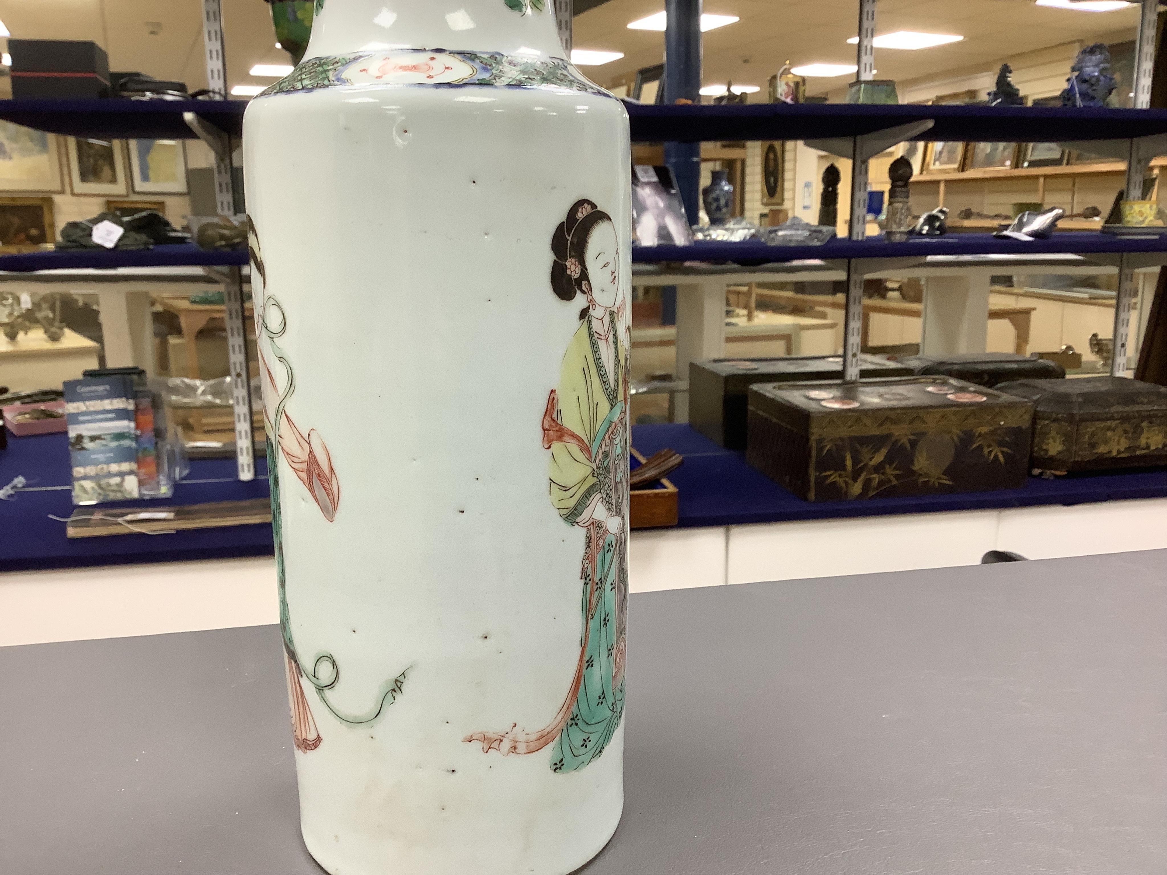 A Chinese famille verte porcelain vase, 28cm. Condition - good